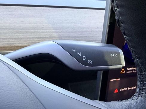 Used 2022 Tesla Model Y Performance image 6