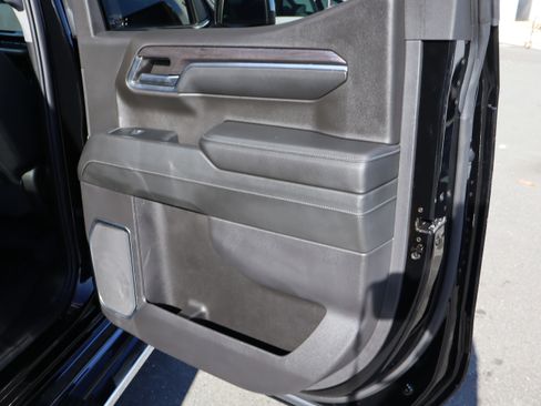 Used 2024 Chevrolet Silverado 1500 LTZ w/ Technology Package image 35