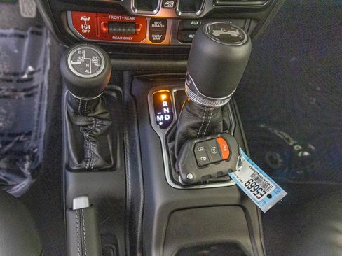 New 2026 Jeep Wrangler Unlimited Rubicon image 27