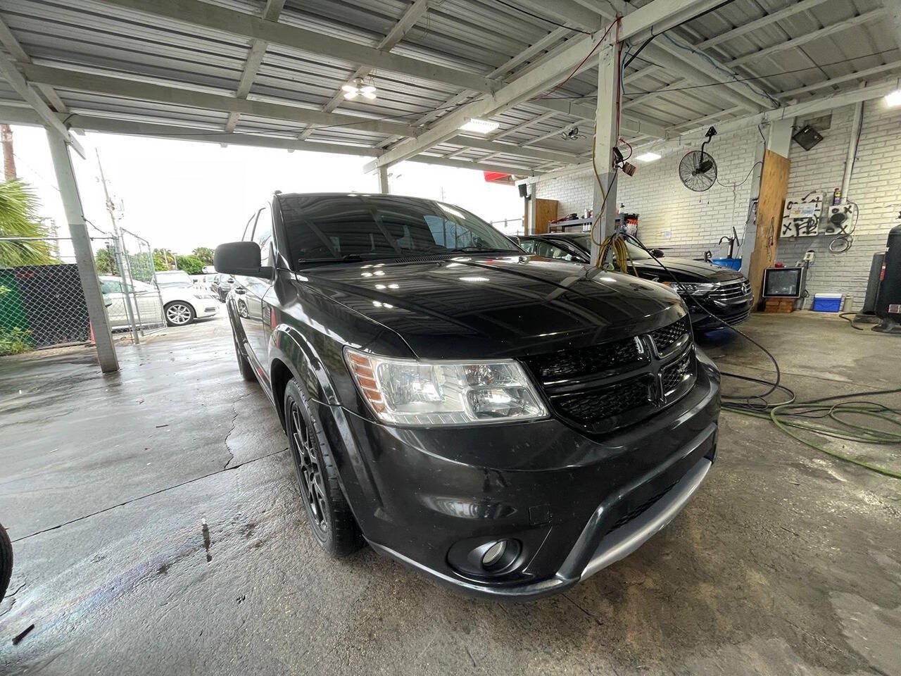 Used 2013 Dodge Journey R/T w/ Flexible Seating Group AWD/4WD image 2