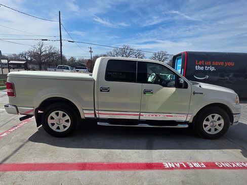 Used 2008 Lincoln Mark LT 2WD image 18