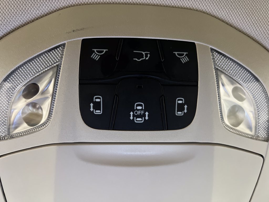 Used 2024 Chrysler Pacifica Touring-L FWD image 76
