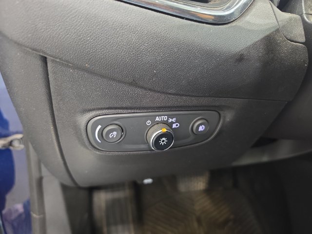Used 2022 Chevrolet Equinox Premier AWD/4WD image 15