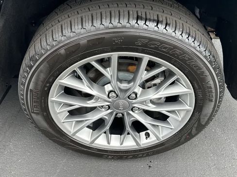 Used 2025 Jeep Grand Cherokee Summit image 28