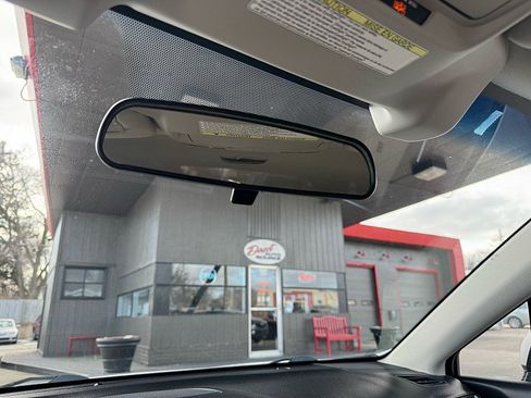 Used 2015 Subaru Outback 2.5i Premium image 19