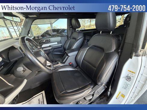 Used 2023 Ford Bronco Badlands image 10