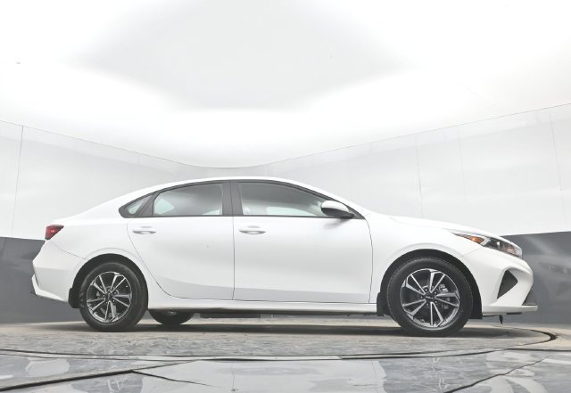 Used 2024 Kia Forte LXS FWD image 46