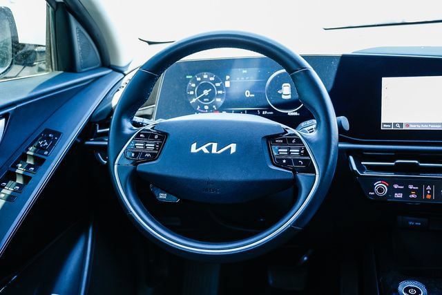 Used 2023 Kia Niro Wind FWD image 14