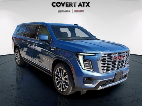 New 2026 GMC Yukon XL Denali w/ Denali Reserve Package image 7