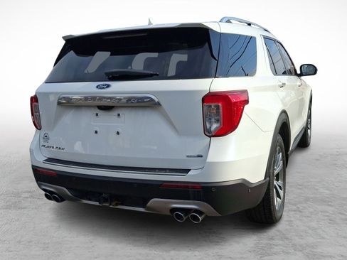 Used 2020 Ford Explorer Platinum w/ Premium Technology Package image 6