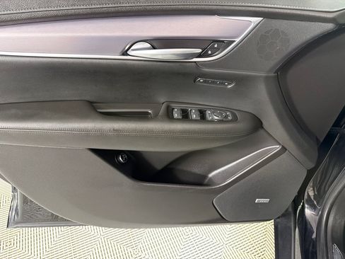 Used 2018 Cadillac XT5 Premium Luxury AWD/4WD image 10