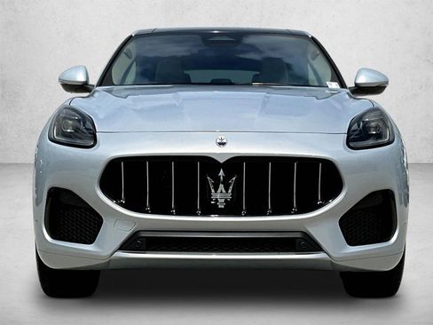 Used 2023 Maserati Grecale GT image 3