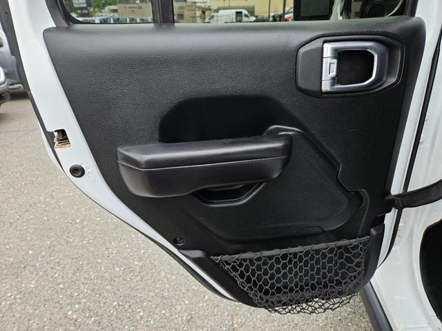 Used 2021 Jeep Wrangler Unlimited Rubicon AWD/4WD image 21