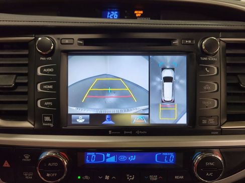 Used 2019 Toyota Highlander Limited Platinum AWD/4WD image 20