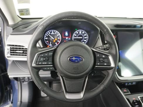 Used 2025 Subaru Outback Limited image 23