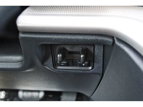 Used 2025 Ford Expedition Max Active RWD image 27