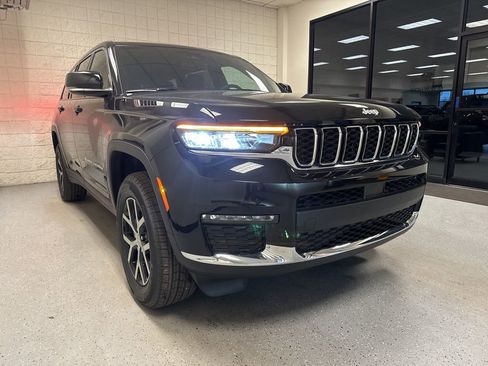 New 2025 Jeep Grand Cherokee L Limited image 8