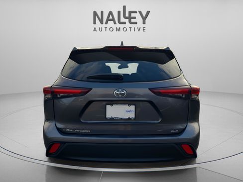 Certified 2024 Toyota Highlander LE image 4