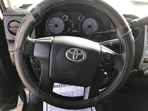 Used 2014 Toyota Tundra SR image 33