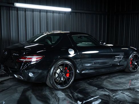 Used 2012 Mercedes-Benz SLS AMG Coupe image 10