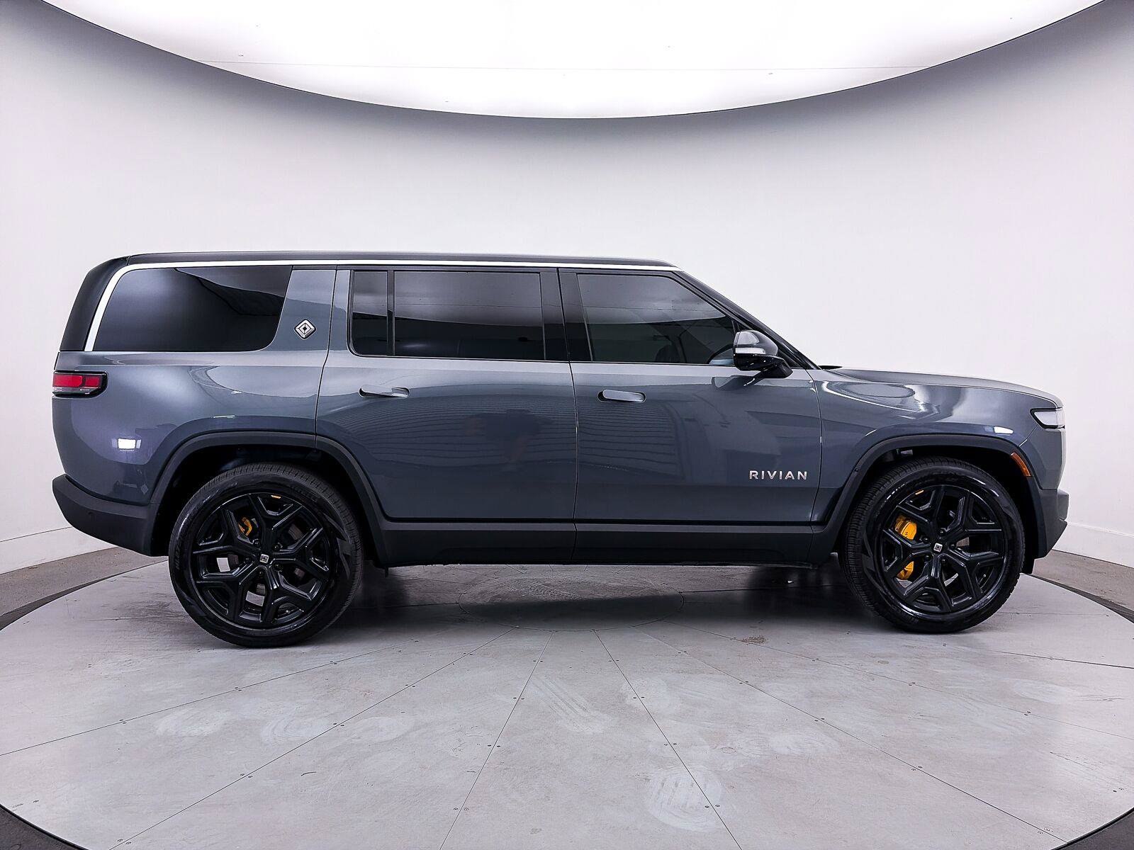 Used 2022 Rivian R1S Launch Edition Quad AWD/4WD image 42