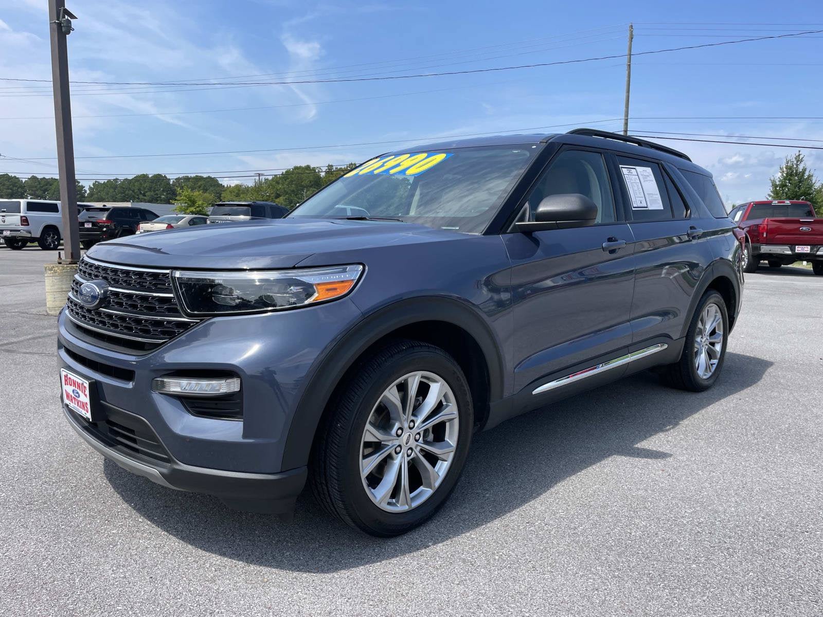 Used 2021 Ford Explorer XLT w/ Equipment Group 202A RWD image 9