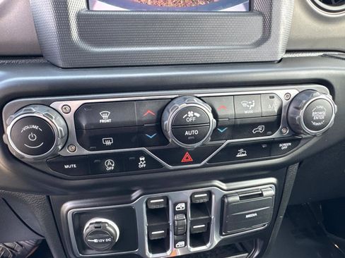 Certified 2021 Jeep Wrangler Unlimited Sport image 24