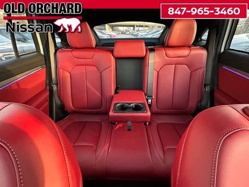 Used 2025 Jeep Wagoneer S Launch Edition image 13