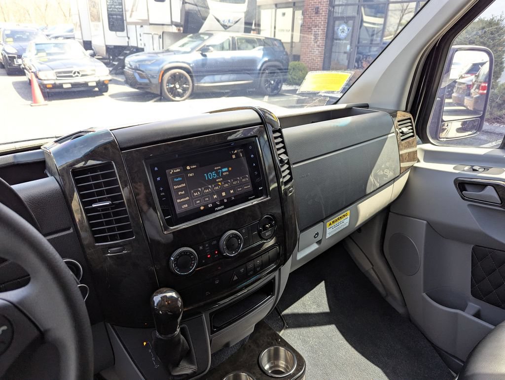 Used 2017 Mercedes-Benz Sprinter 2500 image 19