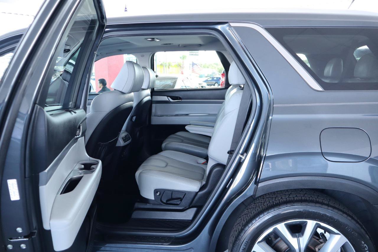 Used 2020 Hyundai Palisade SEL w/ Premium Package FWD image 29