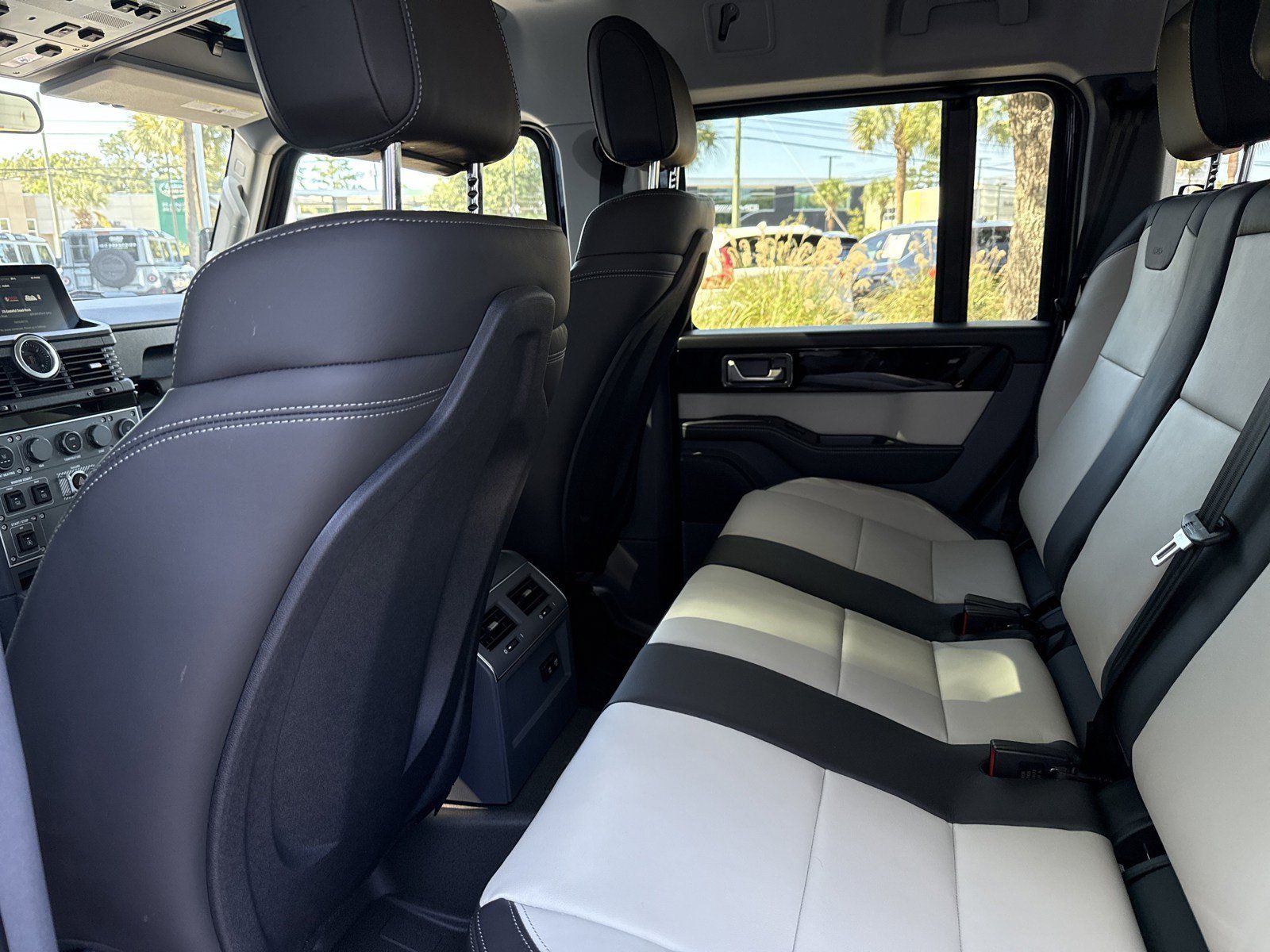 Used 2025 INEOS Grenadier Station Wagon AWD/4WD image 24
