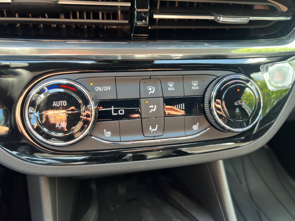 New 2026 Buick Envista Sport Touring w/ Convenience I Package FWD image 28