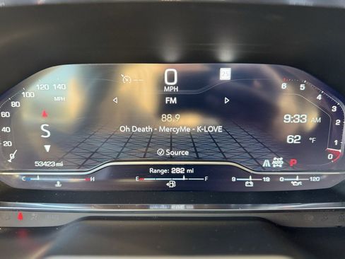 Used 2023 GMC Yukon XL SLT image 15