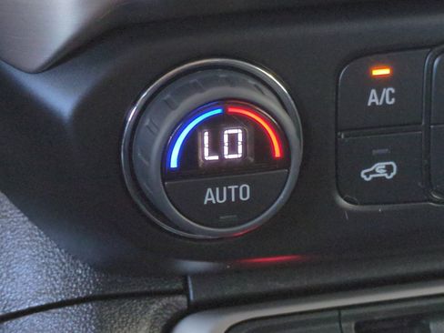 Used 2023 GMC Acadia Denali w/ Denali Ultimate Package AWD/4WD image 29