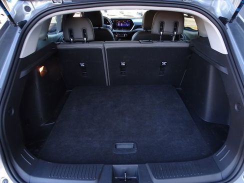 Used 2024 Chevrolet Trax ACTIV w/ Sunroof Package image 18