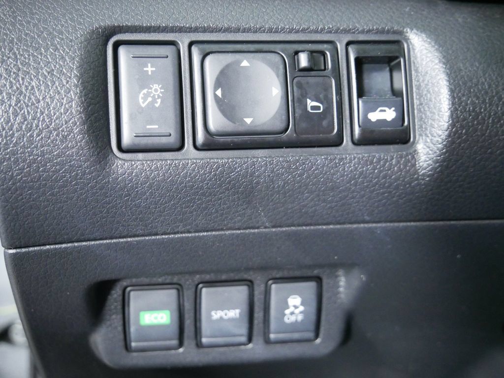 Used 2018 Nissan Sentra SV FWD image 22