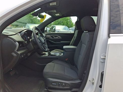Certified 2023 Chevrolet Traverse LT AWD/4WD image 13