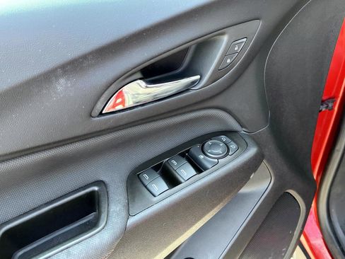 Certified 2023 Chevrolet Equinox RS w/ LPO, Floor Liner Package image 15