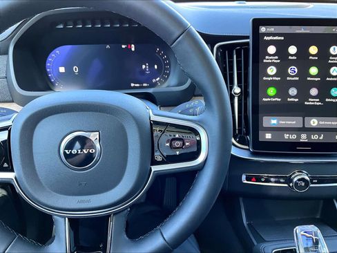 Used 2026 Volvo XC90 B6 Plus w/ Protection Package image 21