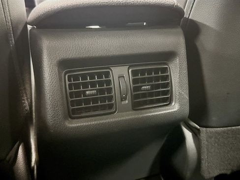 Used 2019 Toyota Camry XSE image 32