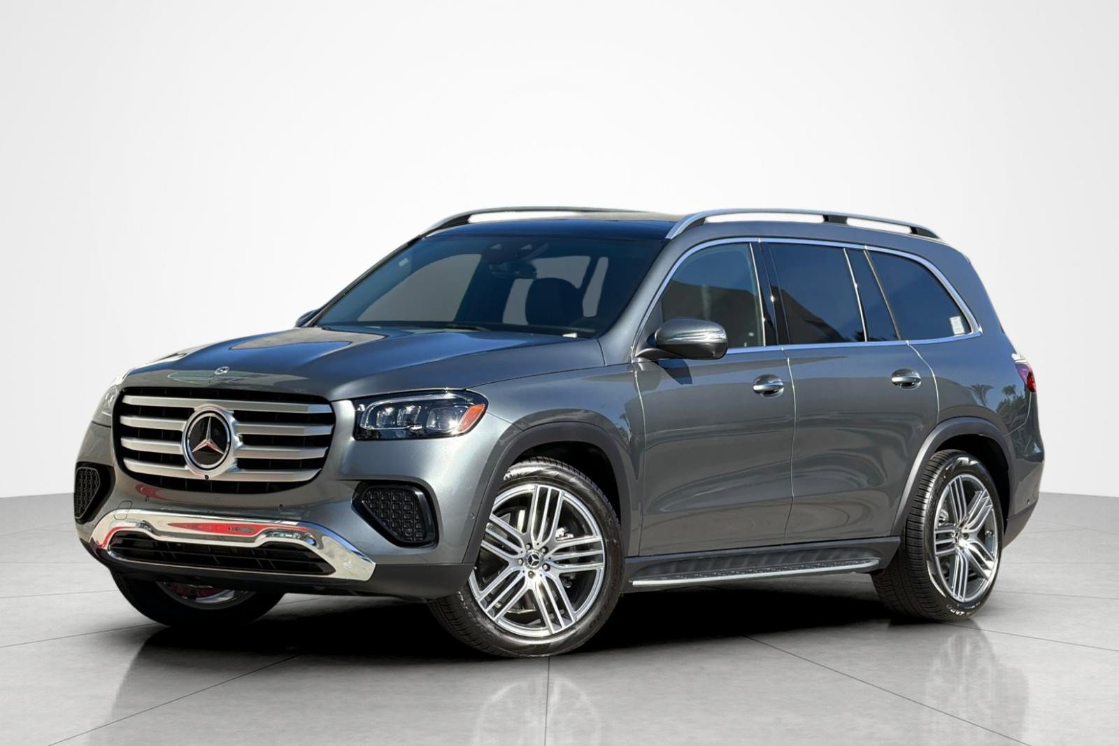 New 2026 Mercedes-Benz GLS 450 4MATIC image 1