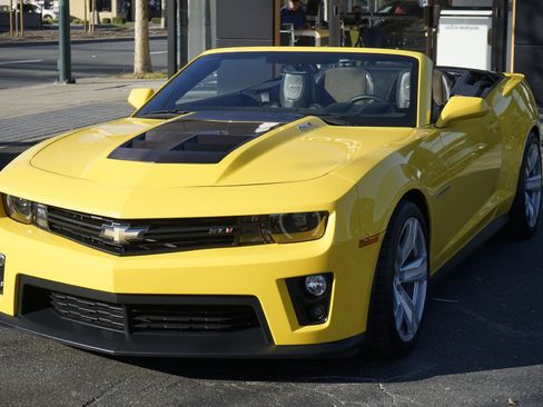Used 2013 Chevrolet Camaro ZL1 RWD image 4