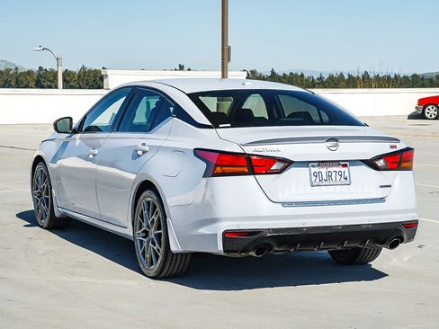 Used 2023 Nissan Altima 2.0 SR image 7