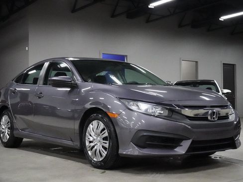 Used 2018 Honda Civic LX image 7