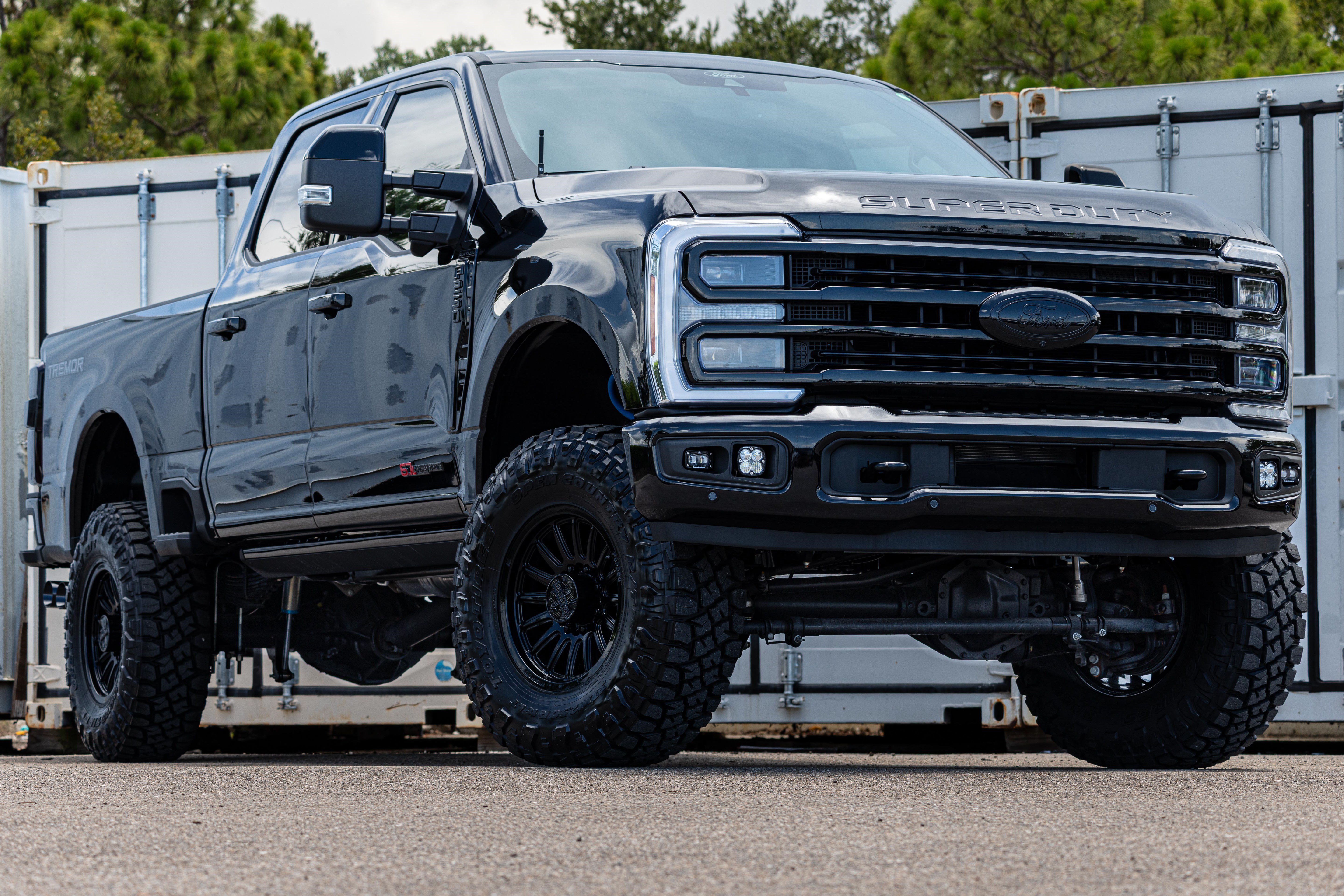 New 2026 Ford F250 Platinum w/ Tremor Off-Road Package AWD/4WD image 1