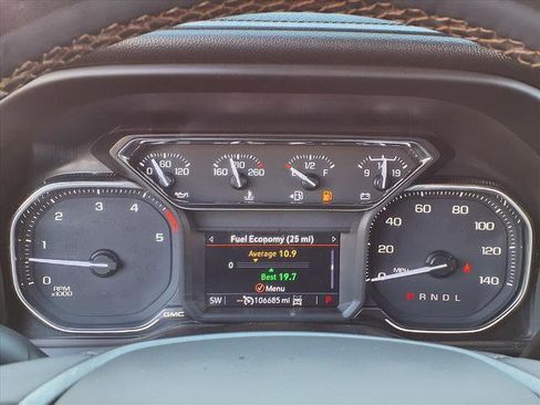 Used 2023 GMC Sierra 2500 AT4 w/ AT4 Preferred Package image 10