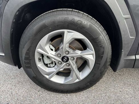 Used 2022 Hyundai Tucson SE image 12