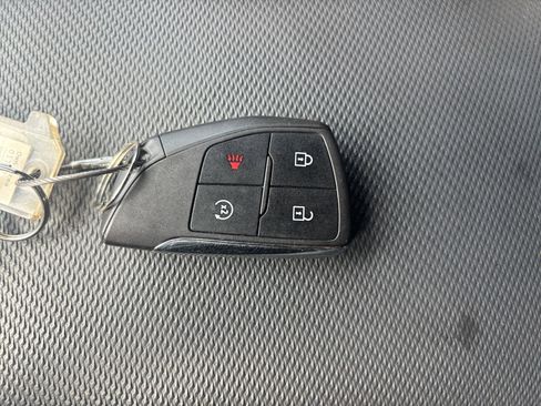 Used 2025 Chevrolet Equinox LT FWD image 22