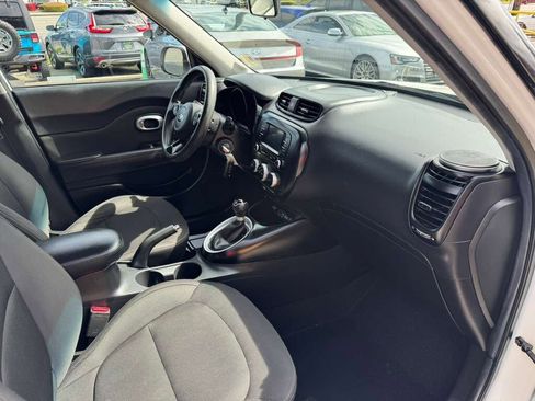 Used 2019 Kia Soul image 15