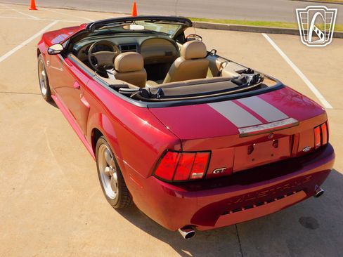 Used 2004 Ford Mustang GT image 17
